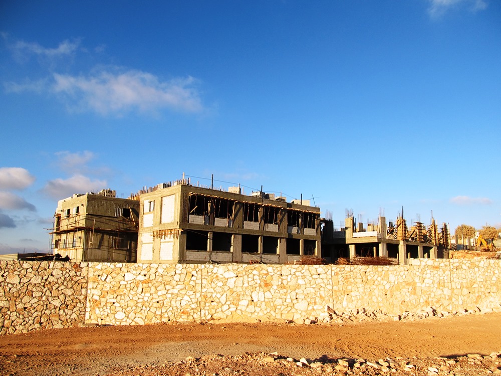 בית ספר ההולך ונבנה בשומרון בימים אלה