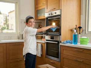 רביבים 1189 - הכשרת המטבח לפסח